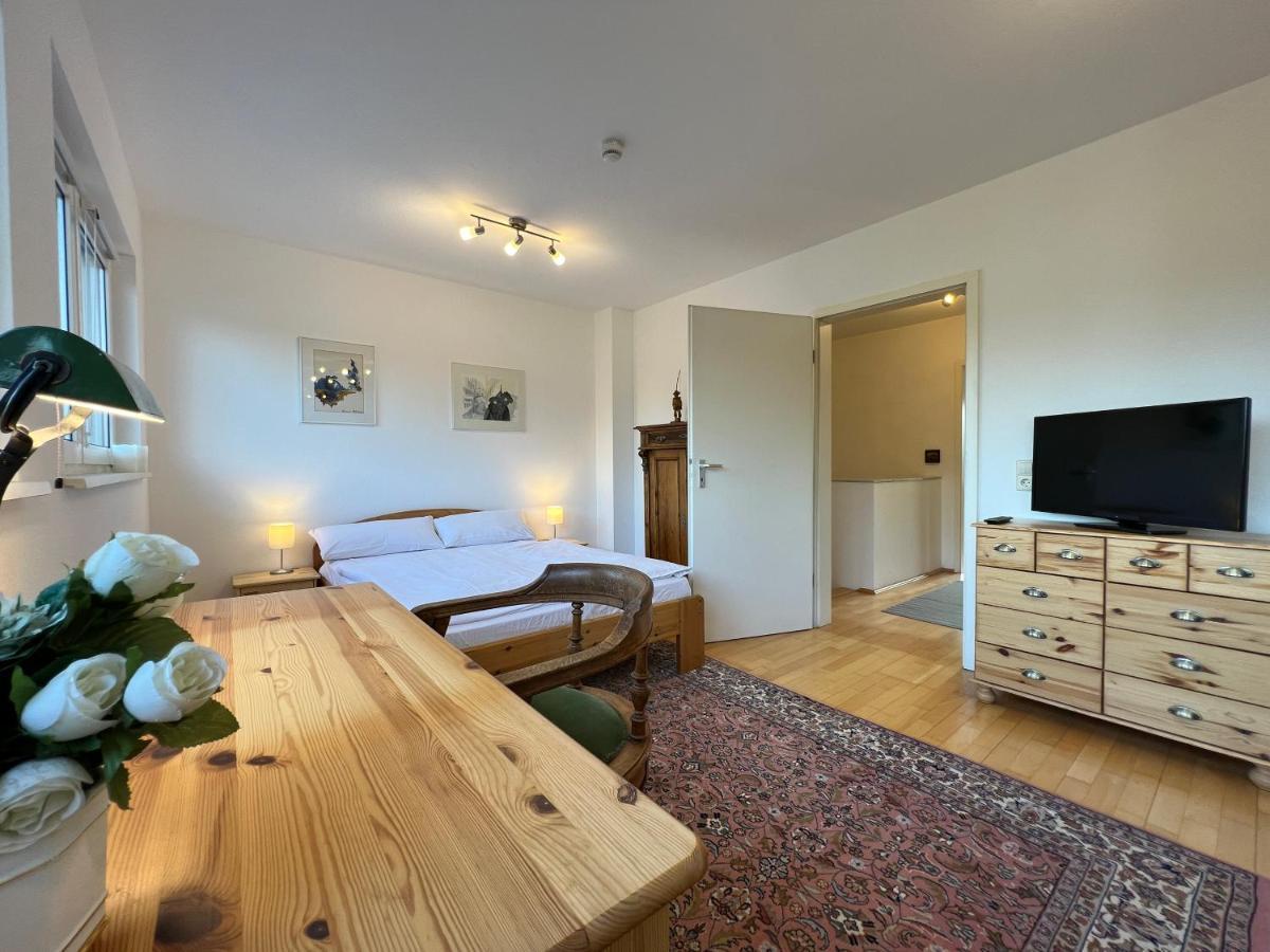 Maisonette Penthouse Fuer 8 Personen By Rabe - Free Netflix & Kostenloser Parkplatz & Grosse Terrasse Karlsruhe Luaran gambar